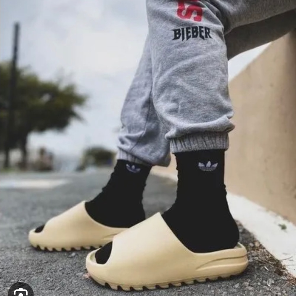 ADIDAS Yeezy Slides Pure Size 7
